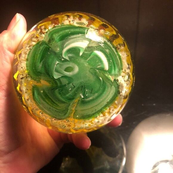 Art Glass Paperweight  ISP home - Picture 4 of 5